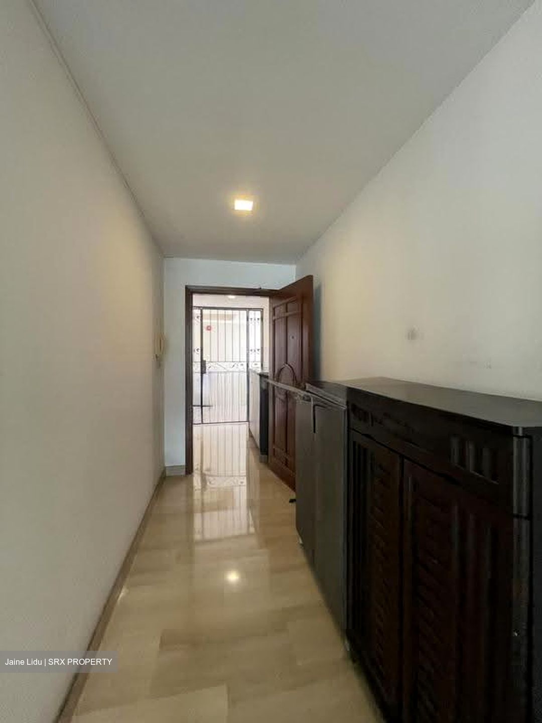 Woodgrove Condominium (D25), Condominium #611080051